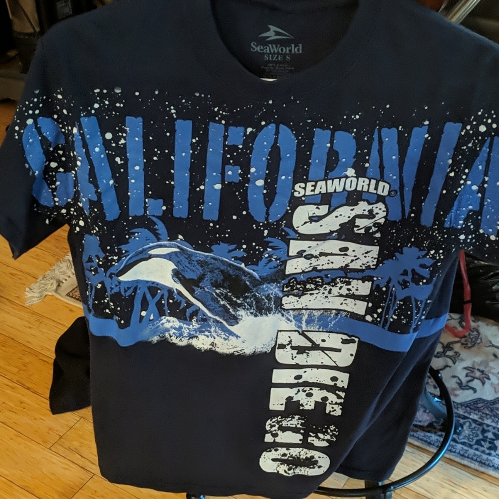 SeaWorld Tee